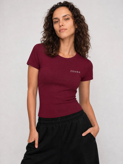 Zemër Slim Fit Performance T-Shirt