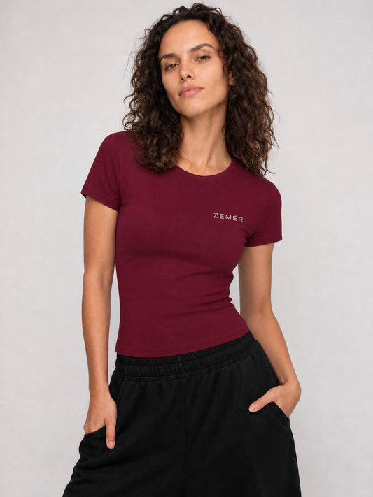 Zemër Slim Fit Performance T-Shirt